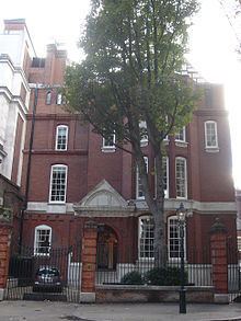 1 Palace Green httpsuploadwikimediaorgwikipediacommonsthu