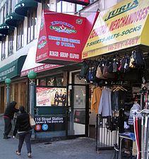 116th Street (Manhattan) httpsuploadwikimediaorgwikipediacommonsthu