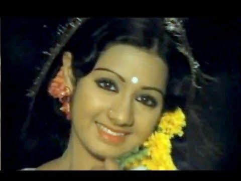 16 Vayathinile 16 Vayathinile Rajinikanth Kamal Haasan Sridevi Tamil Full