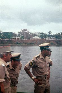 1964 Gabon coup d'état httpsuploadwikimediaorgwikipediacommonsthu