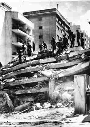 1967 Caracas earthquake httpsc1staticflickrcom761495986683312bdaf