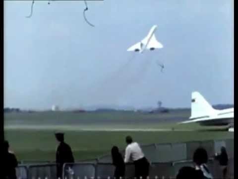 1973 Paris Air Show crash Concorde and Tu144 at the Paris Air Show in 1973 YouTube