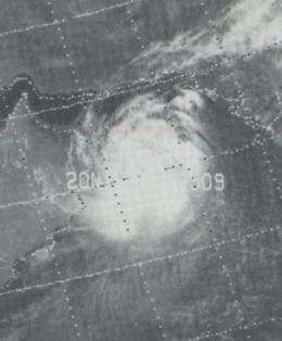 1977 Oman cyclone httpsuploadwikimediaorgwikipediacommonsthu