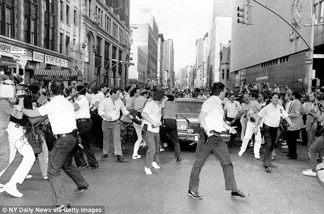 1984 New York City Subway shooting Subway Vigilante Bernie Goetz spotted out on the streets of