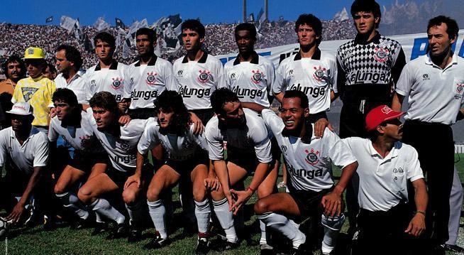 1990 Campeonato Brasileiro Série A httpsimgmeutimaocombruploadhistoriatitul
