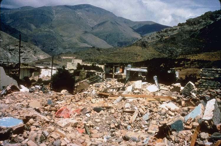 1990 Manjil–Rudbar earthquake httpsuploadwikimediaorgwikipediacommons88