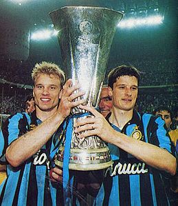 1993–94 UEFA Cup httpsuploadwikimediaorgwikipediaitthumbf