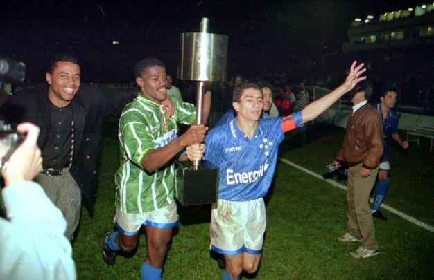 1996 Copa do Brasil Herico na final da Copa do Brasil de 1996 Dida exaltado por ex