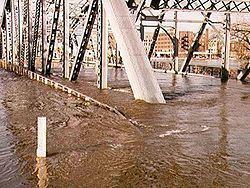 1997 Red River flood httpsuploadwikimediaorgwikipediacommonsthu