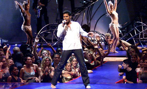 1999 MTV Video Music Awards Ricky Martin shook it all over the stage when he performed quotShe39s