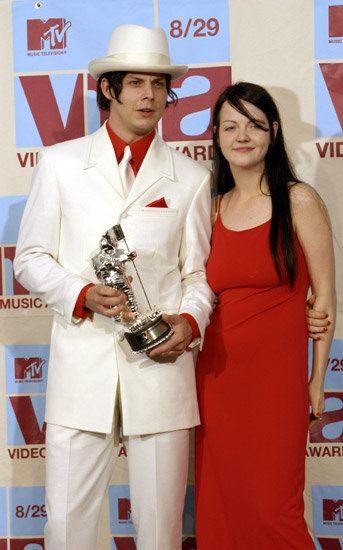 2002 MTV Video Music Awards Watch mtv movie awards 2002 cadillac