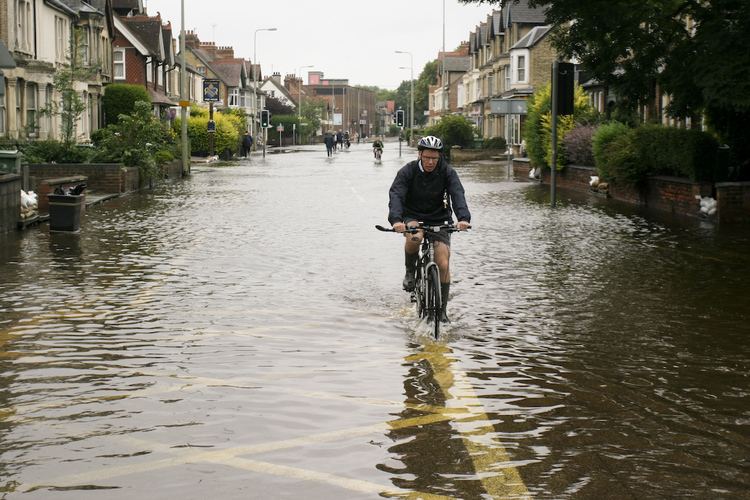 2007 United Kingdom floods FileUK Floods 2007 Oxflood7jpg Wikimedia Commons