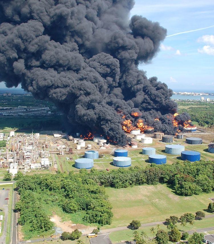 2009 Cataño oil refinery fire