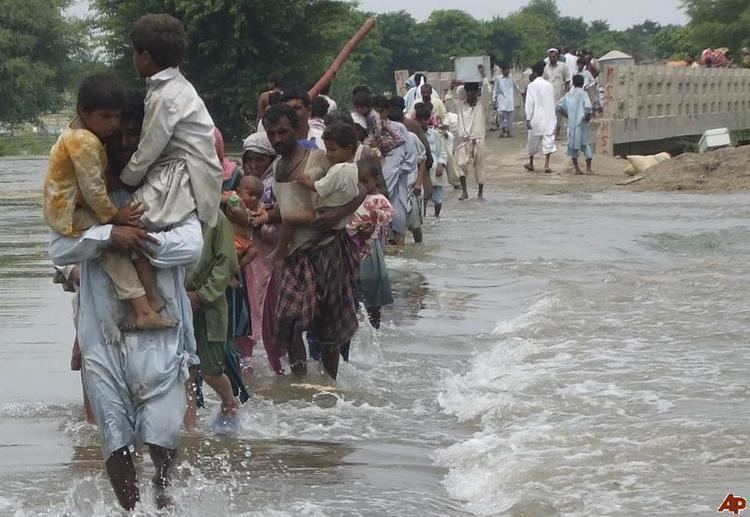 2010 Pakistan floods Improving Geographical Knowledge Case Study The Pakistan Floods of
