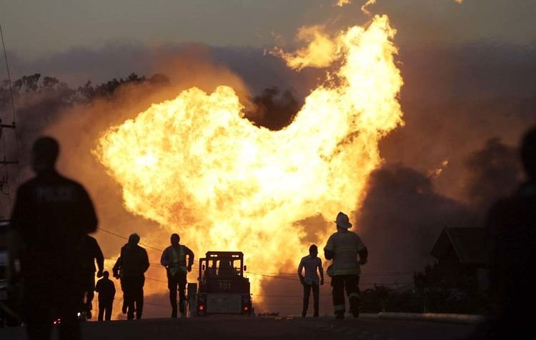2010 San Bruno pipeline explosion San Bruno fire Devastating gas explosion kills at least 4