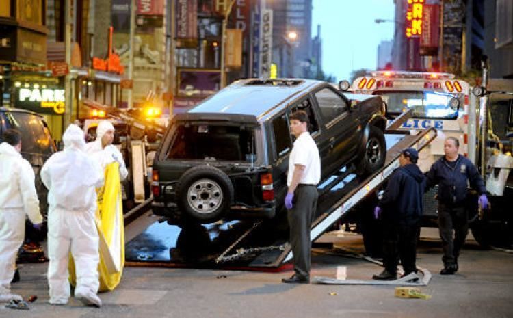 2010 Times Square car bombing attempt Cops evacuate heart of NYC after 39potential terrorist attack39 NY