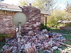 2011 Oklahoma earthquake httpsuploadwikimediaorgwikipediacommonsthu