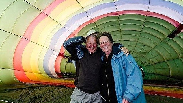 2012 Carterton hot air balloon crash Daughter watches parents die in New Zealand hot air balloon crash