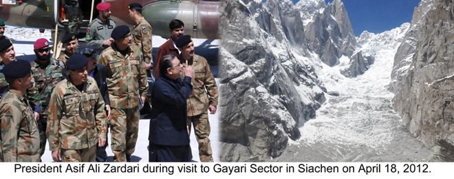 2012 Gayari Sector avalanche President Zardari visits Gayari Sector in Siachen