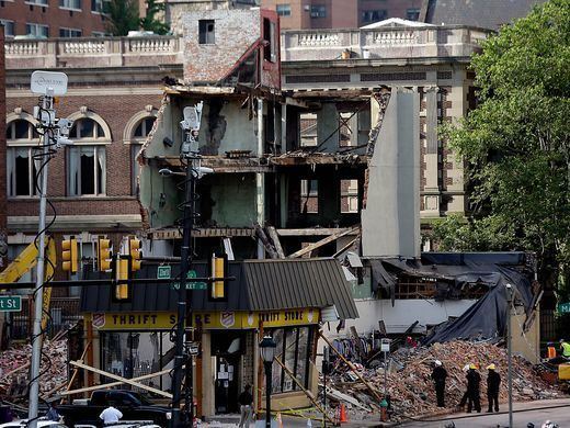 2013 Philadelphia building collapse 6 dead 14 hurt in Philadelphia building collapse