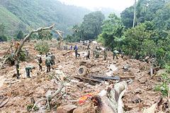 2014 Badulla landslide httpsuploadwikimediaorgwikipediacommonsthu
