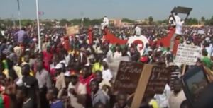 2014 Burkinabé uprising httpsuploadwikimediaorgwikipediacommonsthu