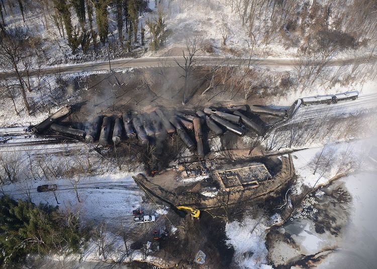 2015 Mount Carbon train derailment