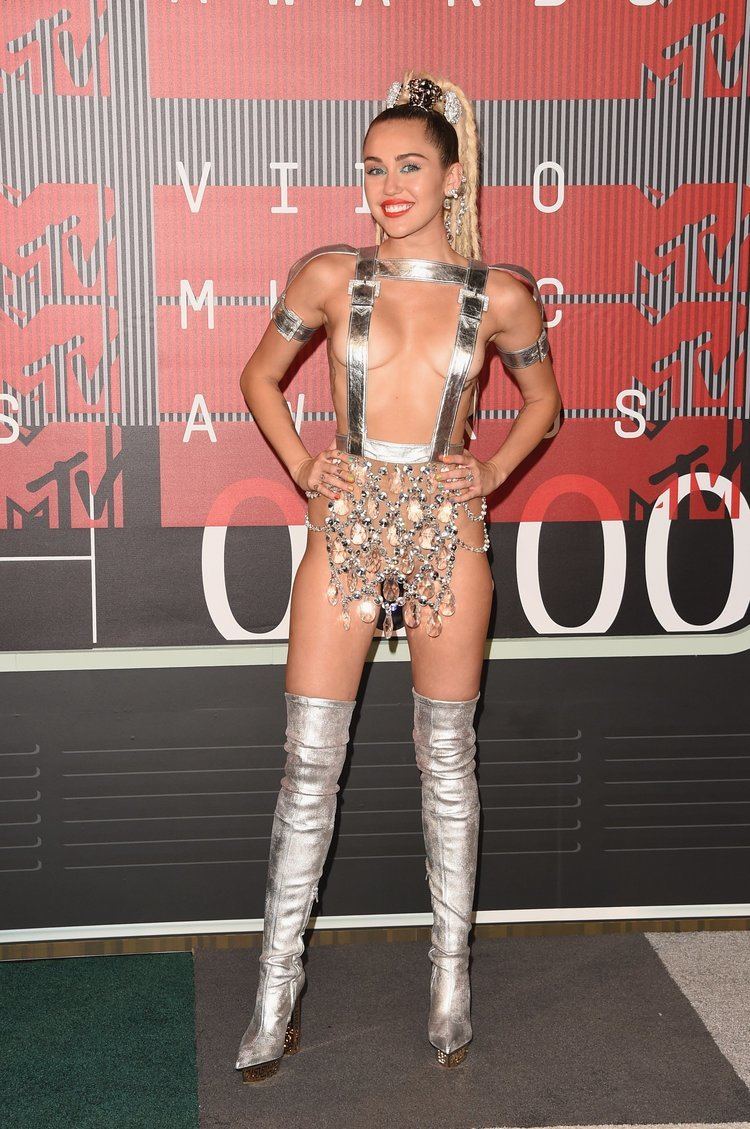 2015 MTV Video Music Awards 2015 MTV Video Music Awards Miley Cyrus Mtv Video 4
