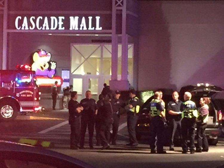 2016 Cascade Mall shooting httpsscallywagandvagabondcomwpcontentupload