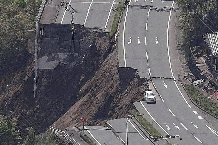 2016 Kumamoto earthquakes Japan Earthquake Kumamoto Airport Shut Down Flights Cancelled As