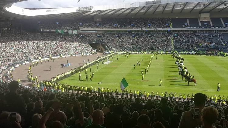 2016 Scottish Cup Final Amazing Hibs Fans Best Sunshine on Leith Scottish cup final 2016