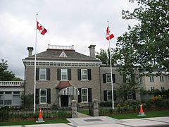 7 Rideau Gate httpsuploadwikimediaorgwikipediacommonsthu