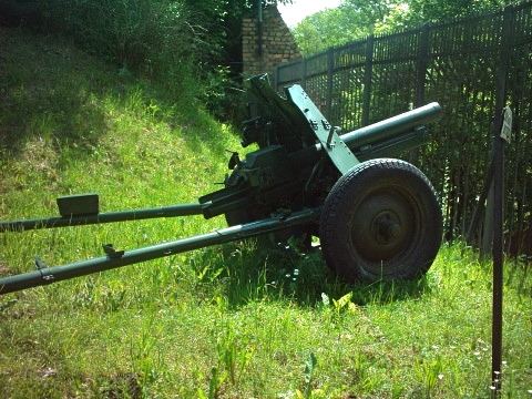 76 mm regimental gun M1943