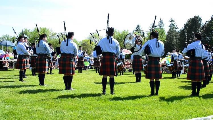 78th Fraser Highlanders Pipe Band 78th Fraser Highlanders Pipe Band Alma Highland Festival and Games