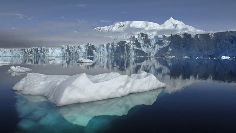 Antarctica: A Year on Ice movie scenes