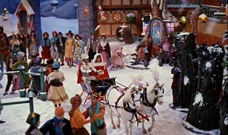 Babes in Toyland (1961 film) movie scenes