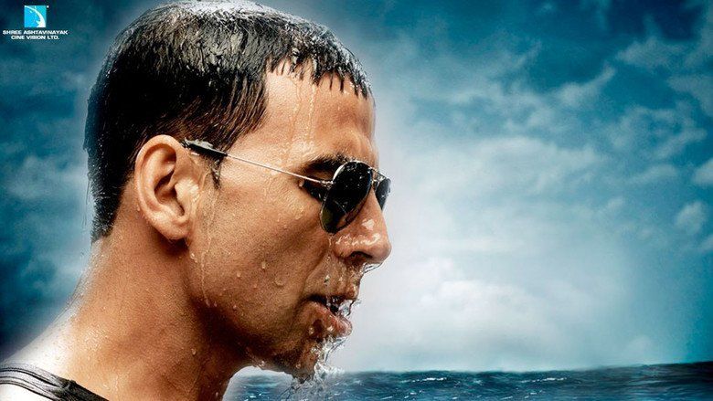 Akshay Kumar as Aarav Malhotra in wet look while wearing shades in Blue (2009 film)