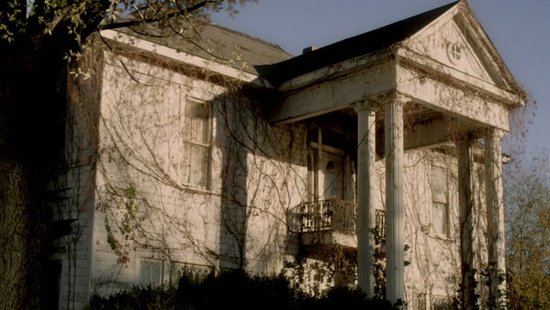 Dark House (2014 film) movie scenes