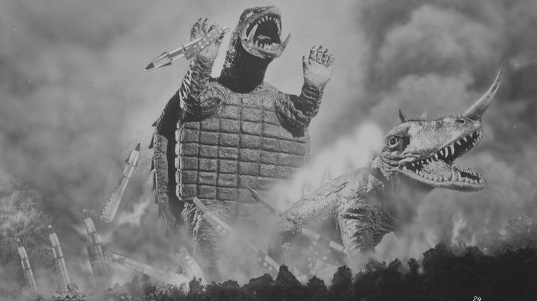 Gamera vs Barugon movie scenes