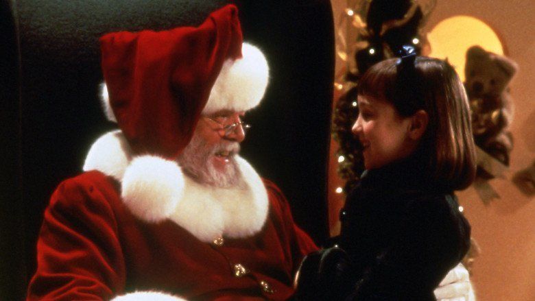 Miracle on 34th Street (1994 film) movie scenes