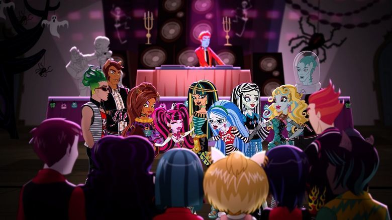 Monster High: Fright On! movie scenes