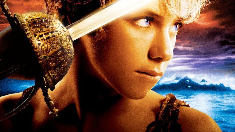 Jeremy Sumpter as Peter Pan holding his sword in the poster of Peter Pan, 2003.