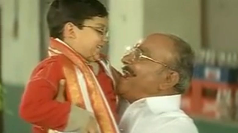 Santosham (2002 film) movie scenes