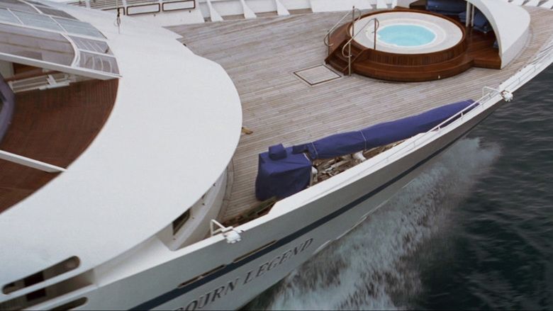 Speed 2: Cruise Control movie scenes