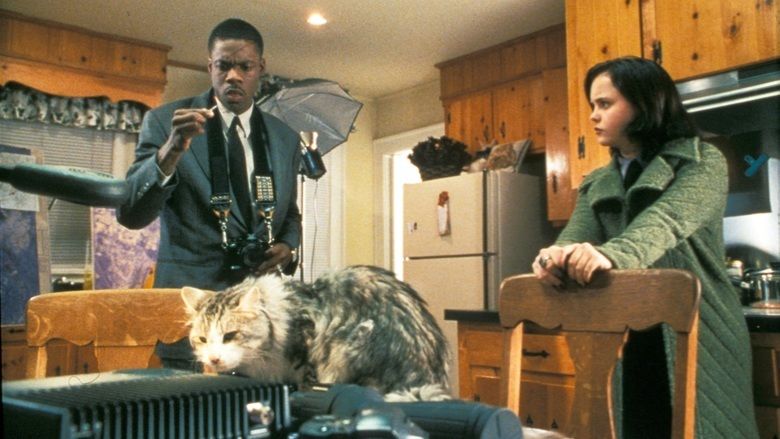 That Darn Cat (1997 film) movie scenes