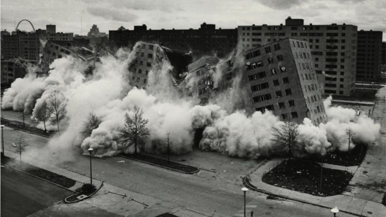 The Pruitt Igoe Myth movie scenes