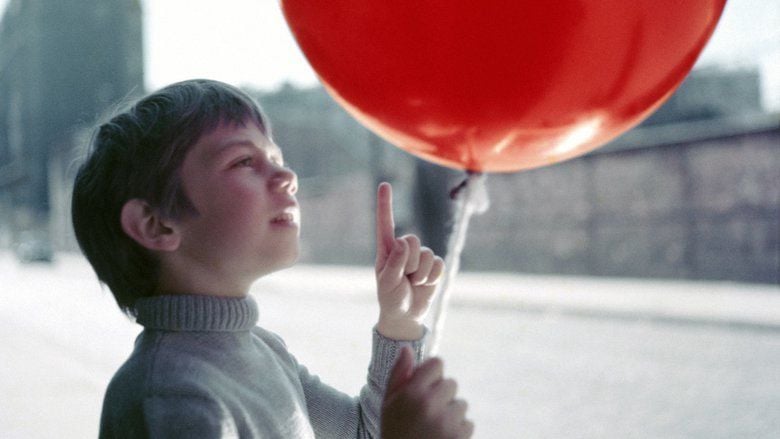 The Red Balloon movie scenes