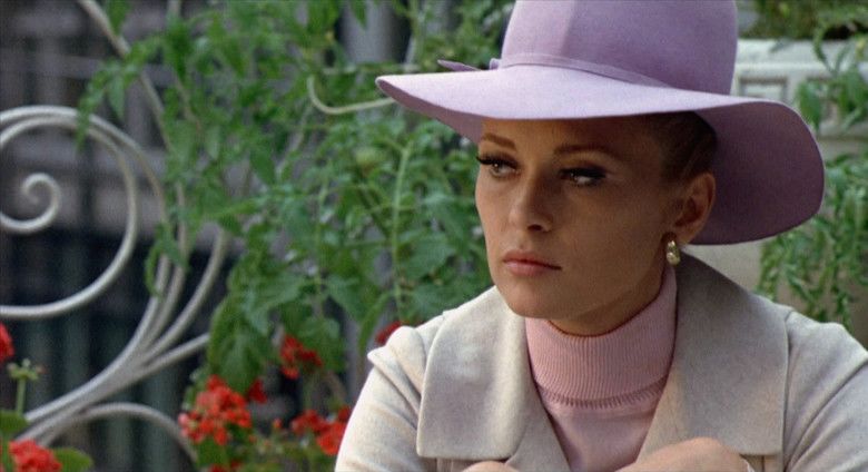 The Thomas Crown Affair (1968 film) movie scenes