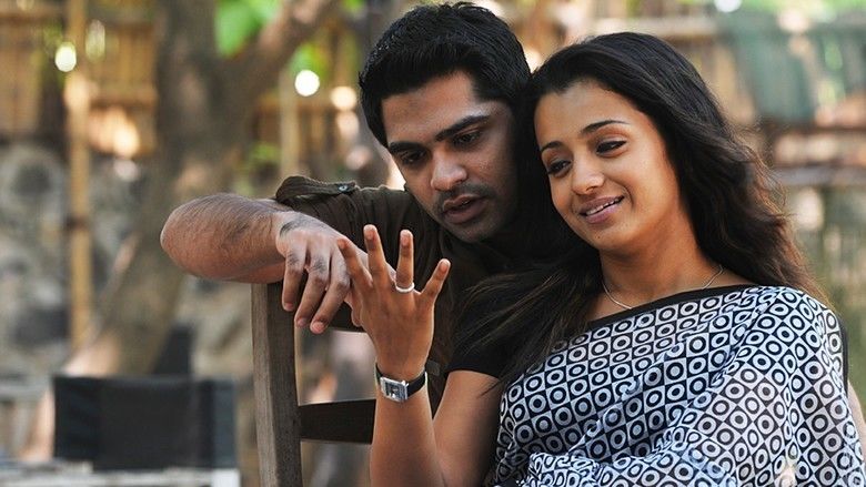 Vinnaithaandi Varuvaayaa movie scenes