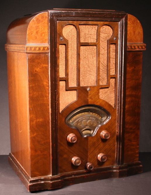 A. Atwater Kent Atwater Kent Model 447 Tombstone Radio 1934